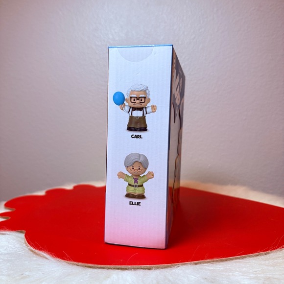 Disney Pixar Up Little People Collector Carl and Ellie Figure Set JKR59 NEW - Picture 4 of 6